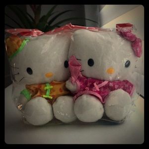 Hello Kitty & Daniel Chinese costume dolls RARE!